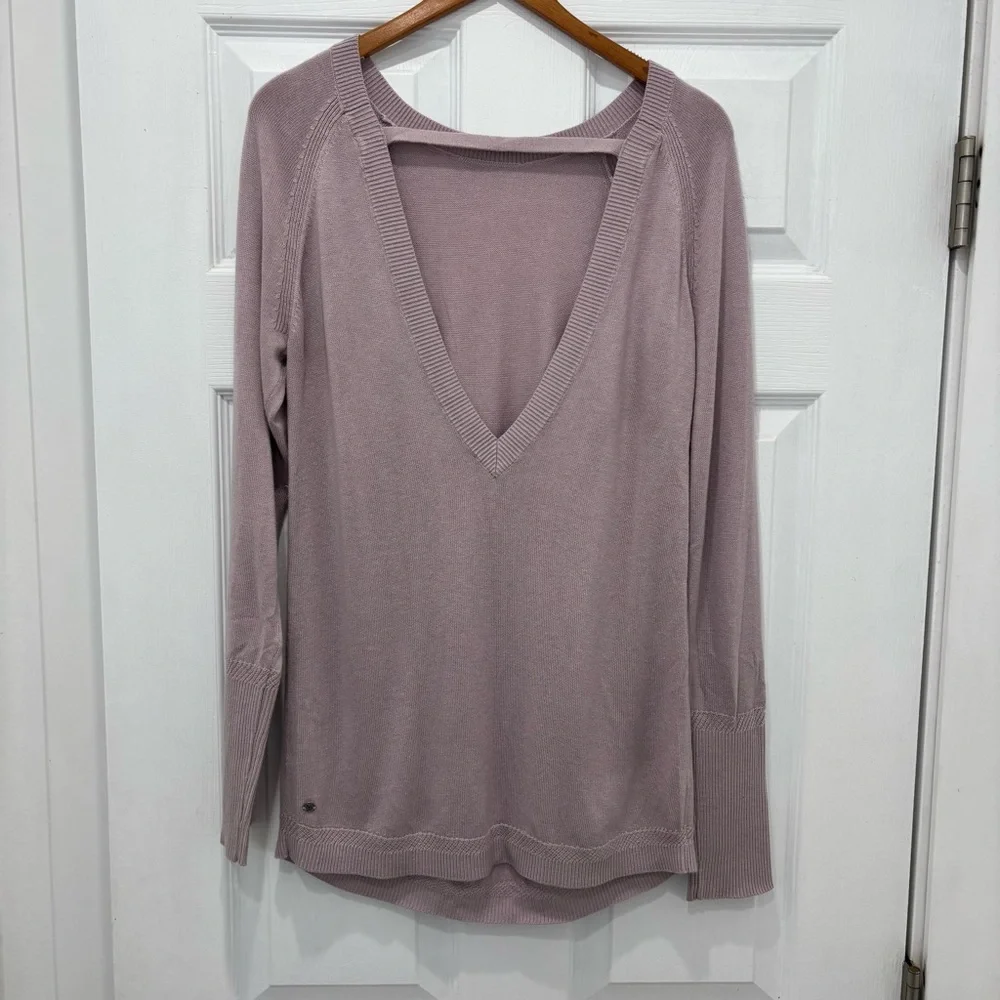 Women's Lululemon Lilac Purple Open Back Sweater - Picture 4 of 9